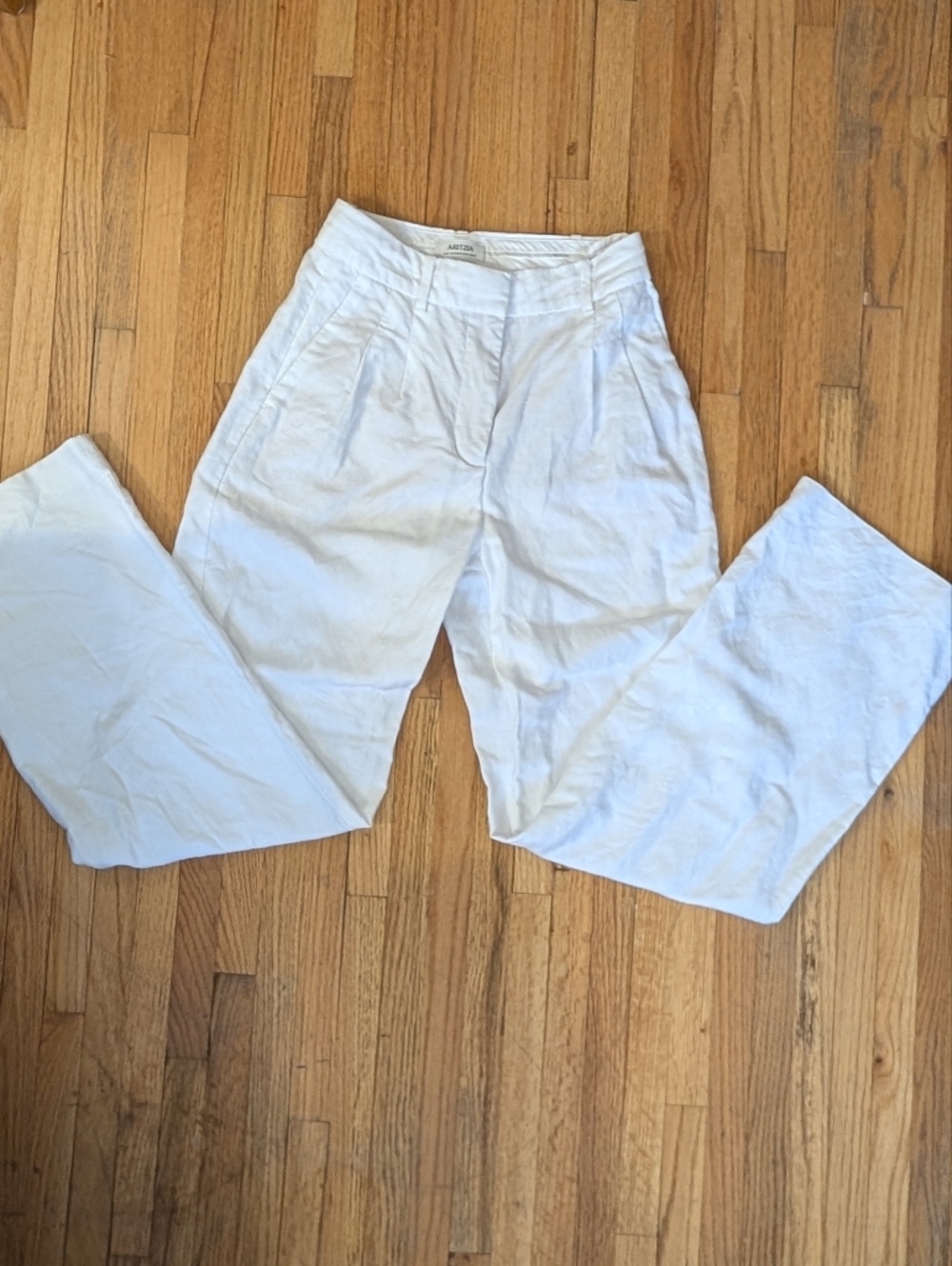 Aritzia Effortless Pant White Linen